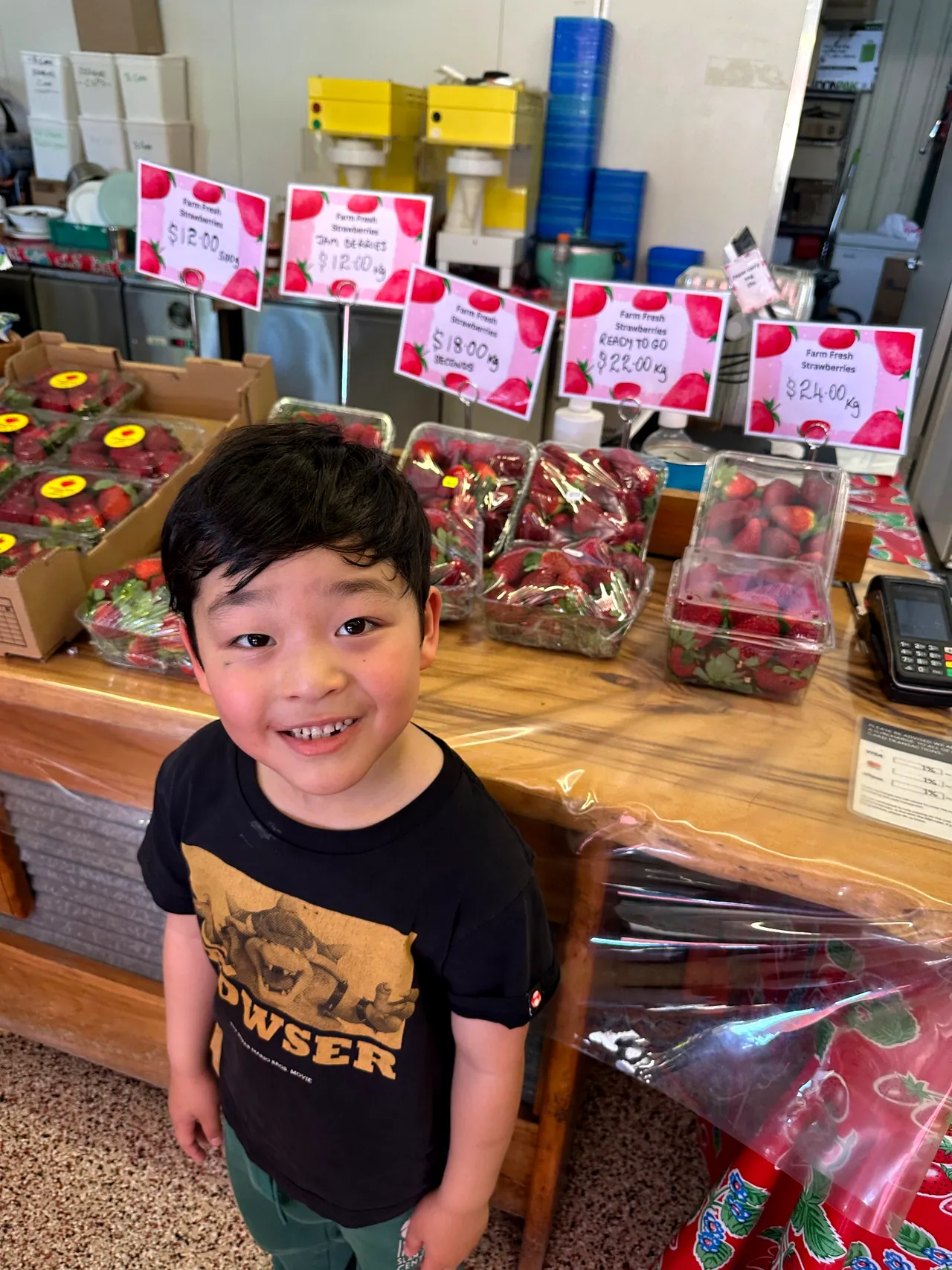 Chambers Flat Strawberry Farmの店頭で販売される新鮮ないちご